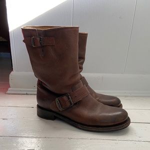 Frye classic short booties brown